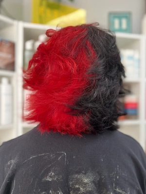 Black hair with vivid red split colour by Katelyn